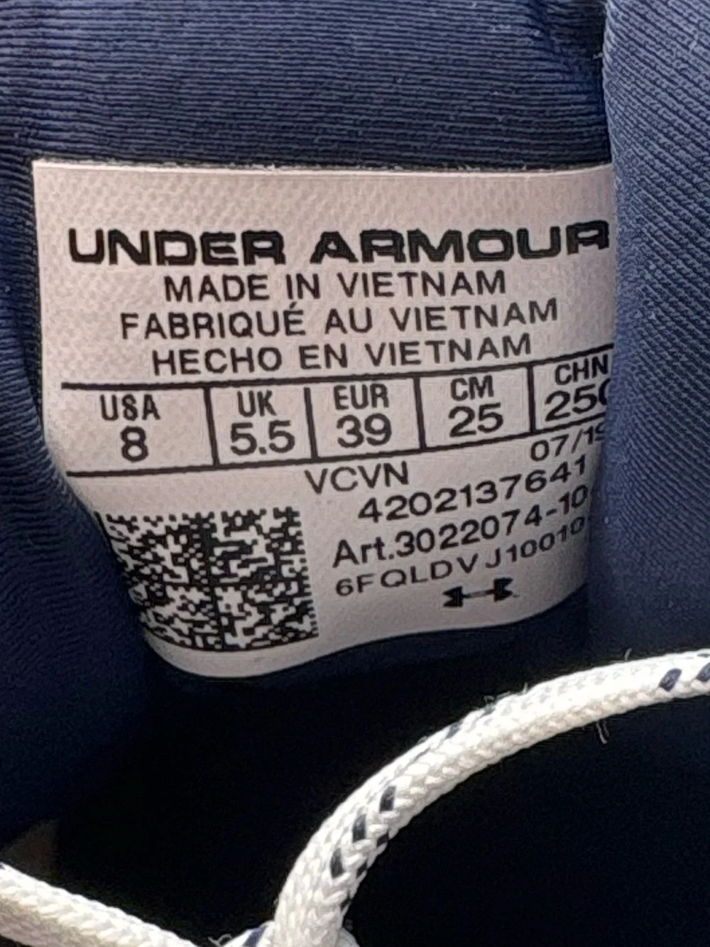 Under Armour | NEW! Glyde Fastpitch Softball Cleats - White Navy Blue ; Womens 8